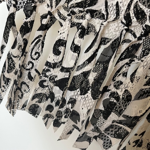 Travelers Collection by Chico’s Baroque Lace Fringe Top - Picture 2 of 8